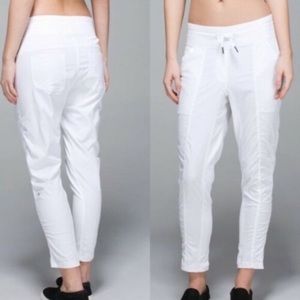 Lululemon Street to studio pants 27”  6